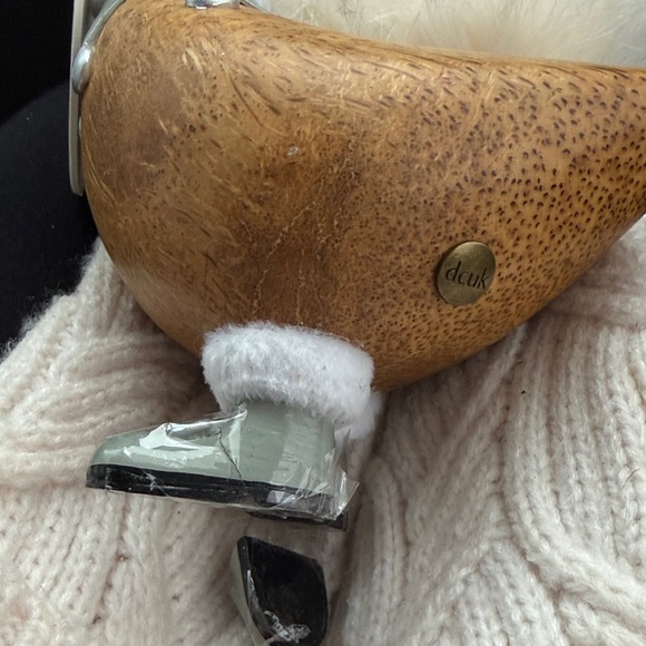 DCUK Adorable Wooden Duck with Winter Hat and Scarf - Picture 4 of 6